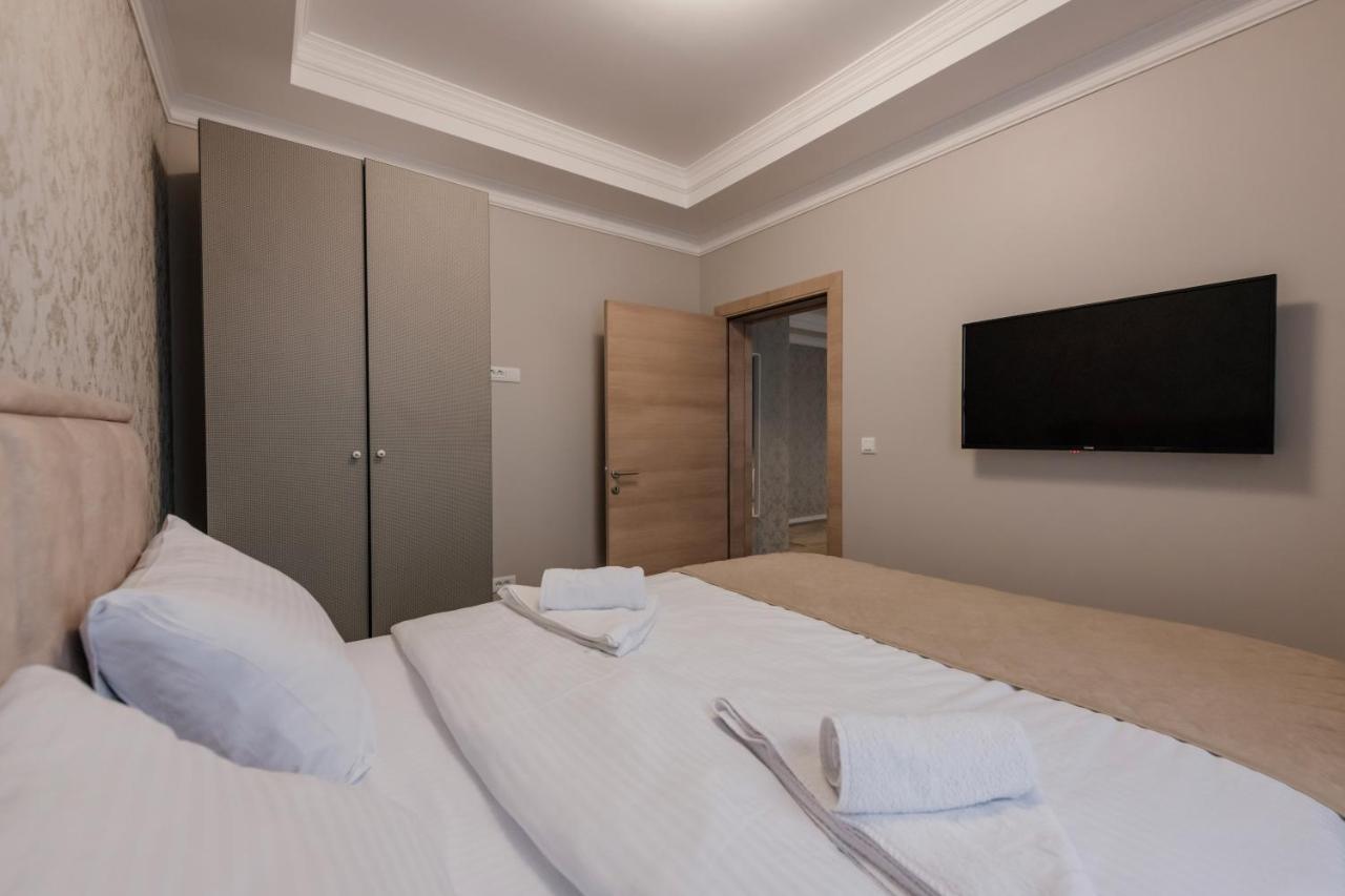 Hotel Beli Dvor Cacak Luaran gambar