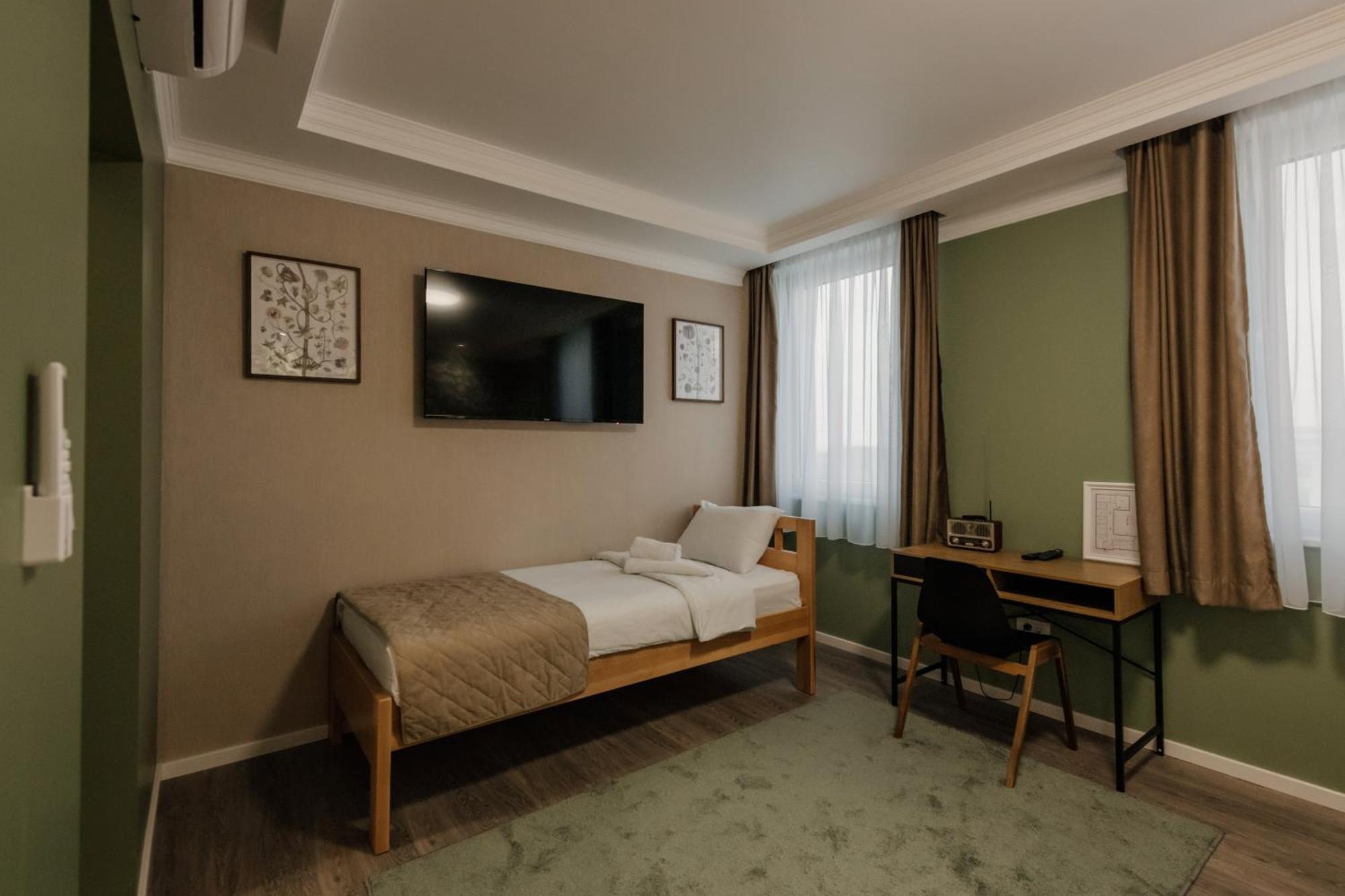 Hotel Beli Dvor Cacak Luaran gambar